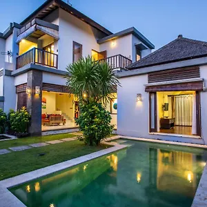 villa-nadya.hotelsseminyak.net/